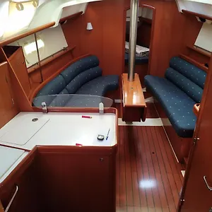 Bateau-hôtel Cruising Boat For Up To 6 People In Masnou, Badalona